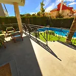 וילה Dorada